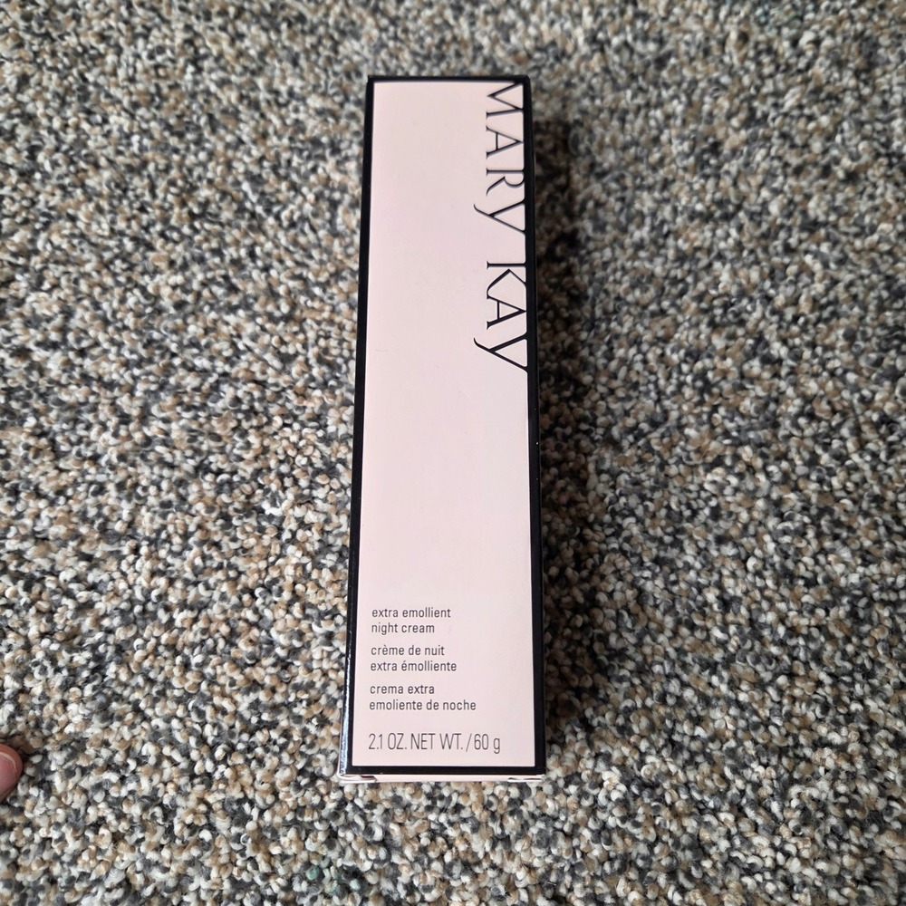 Mary Kay Extra Emollient Night Cream 2.1 oz 60g For Very Dry Skin 072682